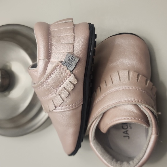 3 shoe bundles 12 to 18 months - Picture 11 of 11